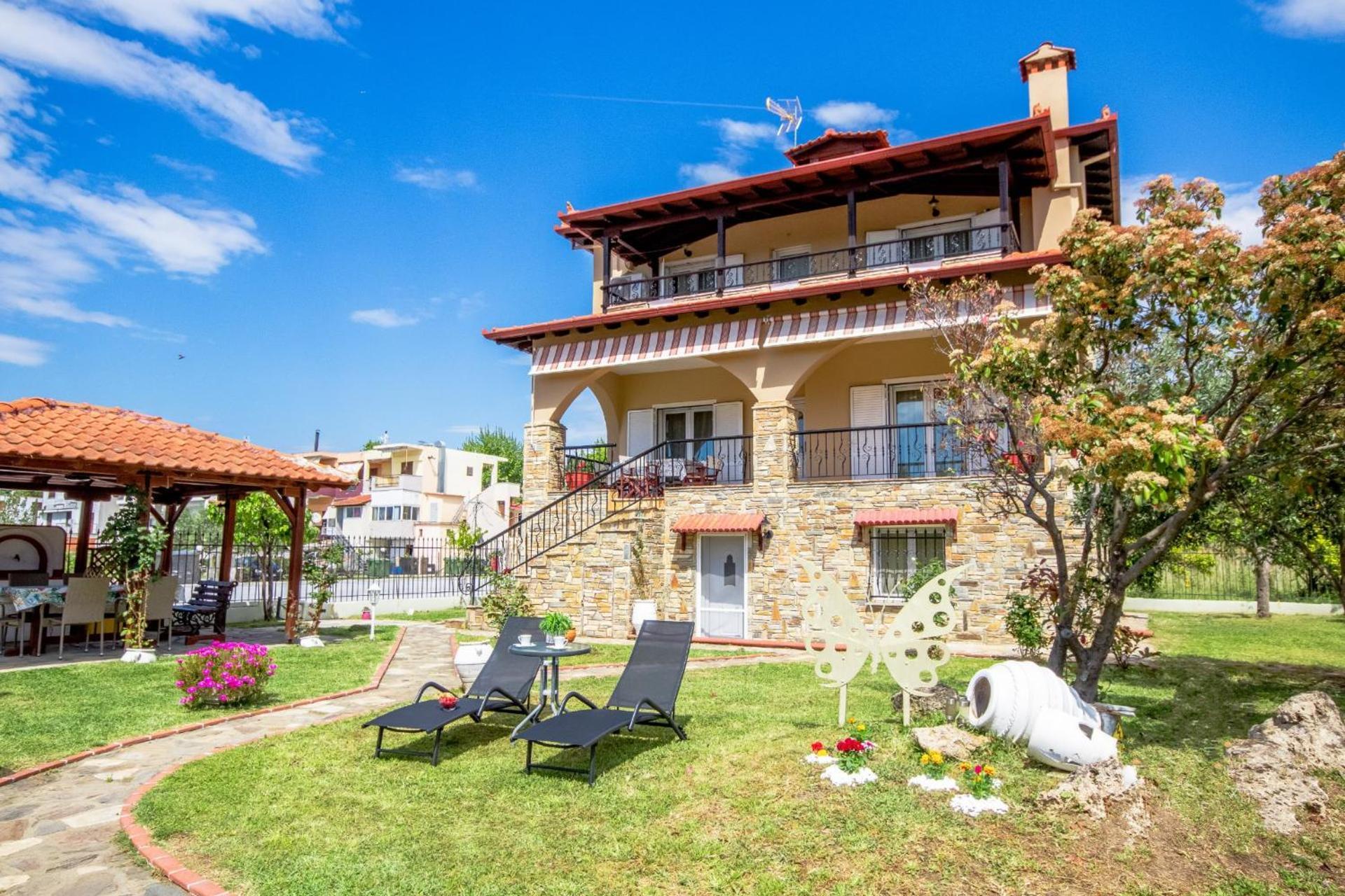 Private 6-Bdrm Villa With Garden 150M To Beach Paradisos Exterior foto
